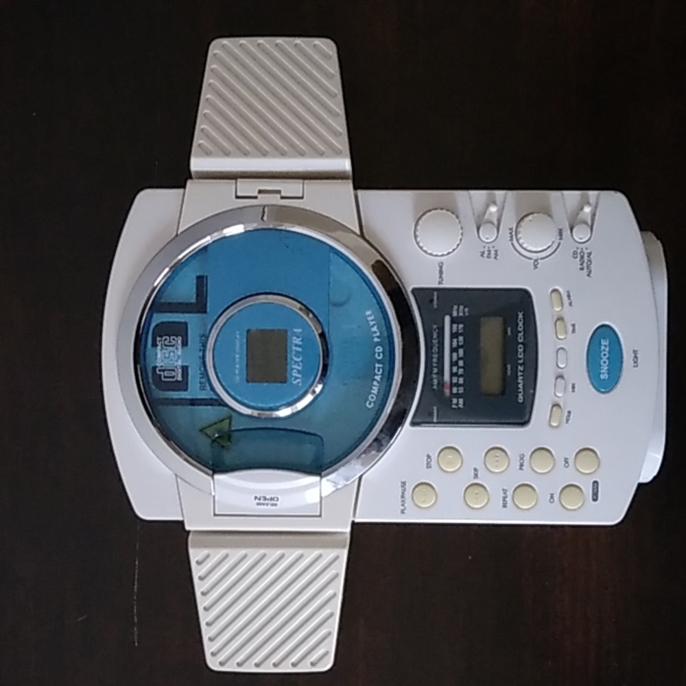 SPECTRA SHOWER COMPACT CD PLAYER WITH RADIO - Picture 2 of 4